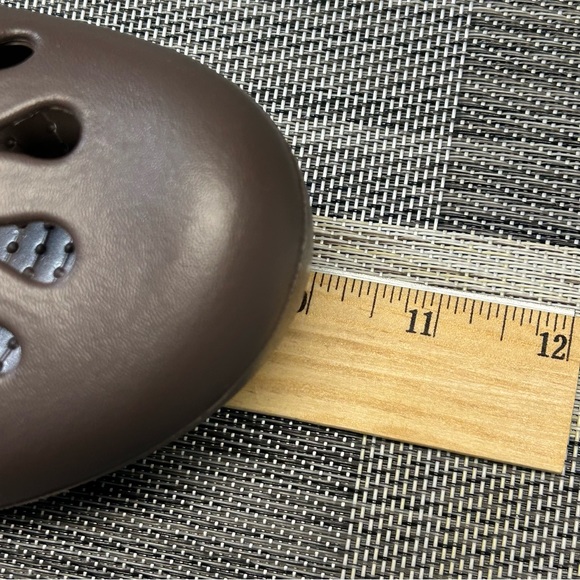 Crocs Womens Slip-On Round Toe Ballet Flats Shoes 10127 Closed Toe 9 Brown EUC - Picture 14 of 16